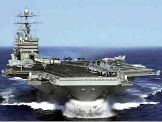 Ударная группа кораблей ВМС США во главе с авианосцем "Гарри Трумэн" покинула базу в Норфолке, взяв курс на Ближний Восток