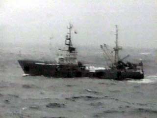 В Японском море бесследно исчезла шхуна с семью российскими рыбаками
