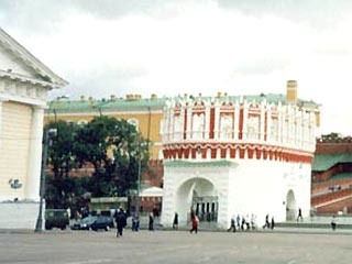 Местом установки памятника императору Александру Второму станет территория перед Кутафьей башней Московского Кремля