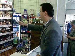 Крепкие алкогольные напитки и пиво подорожают в этом году, заявляют эксперты, комментируя повышение акцизов в РФ с 1 января 2003 года