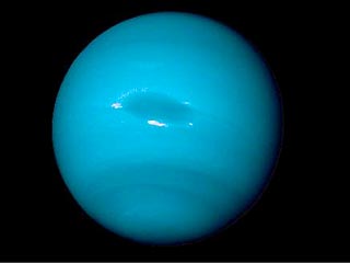 Группе американских астрономов удалось обнаружить еще три очень маленьких естественных спутника отдаленной планеты Нептун