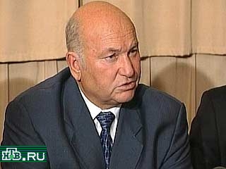 Мэр Москвы Юрий Лужков считает, что покушение на вице-премьера правительства столицы Иосифа Орджоникидзе связано с его служебной деятельностью