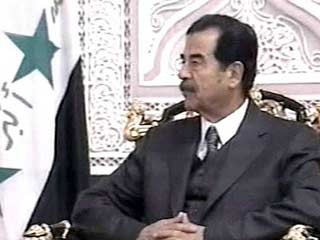США предпринимают широкомасштабные усилия, чтобы следить за передвижениями и телефонными разговорами Саддама Хусейна