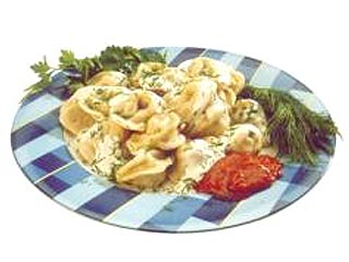 Пельмени - одно из главных блюд праздничного стола