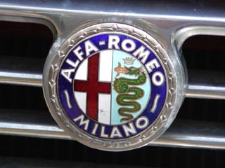 Итальянка повредила 60 автомобилей Alfa Romeo, которые напоминали ей о бывшем любовнике