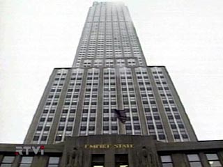 В США установлен рекорд подъема пешком на знаменитый небоскреб "Эмпайр Стейт Билдинг"