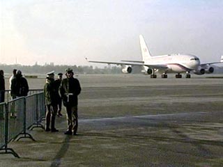 Президент России Владимир Путин прибыл с двухдневным рабочим визитом в Германию. Самолет президента России приземлился в военном секторе берлинского международного аэропорта "Тегель".