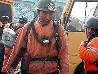 В Китае спасены 7 шахтеров, которые провели под завалами более 4 суток