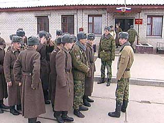  "Дедовщина" существует в каждой 10-й воинской части России