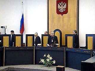 Председателем Конституционного суда РФ в пятницу избран Валерий Зорькин, за которого проголосовали 10 из 19 судей КС