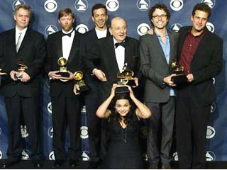 В США вручены высшие музыкальные награды "Грэмми"