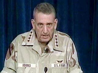 Глава Центрального командования ВС США генерал Томми Фрэнкс, который будет командовать возможной операцией в Персидском заливе, прибыл на одну из военных баз в Катаре