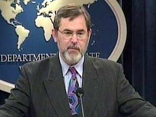 Администрация Джорджа Буша вводит в пятницу санкции против трех чеченских организаций, заявил официальный представитель госдепартамента США Ричард Баучер
