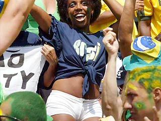 В Бразилии футбольный карнавал