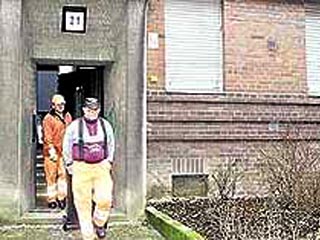 В ноябре 2001 года уроженка России оставила маленького сына Алисана-Турана в пустой квартире на Wetzlarer Strasse 21 (район Wilmelsdorf) и отправилась к другу