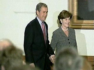 Избранный президент США Джордж Буш ушел в отставку с поста губернатора