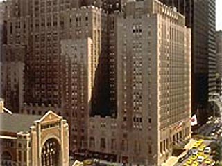 Экстренная эвакуация в связи с угрозой взрыва была проведена в четверг поздно вечером из нью-йоркской гостиницы The Waldorf-Astoria, где остановились ряд прибывших в Нью-Йорк для участия в заседании Совета Безопасности ООН министров стран-членов СБ