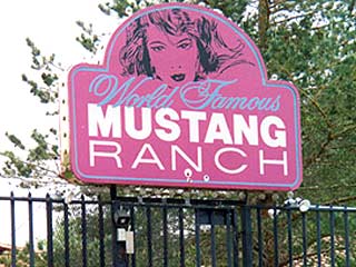 Федеральные власти США собираются разрушить самый знаменитый бордель в Неваде - "Ранчо Мустанг".
