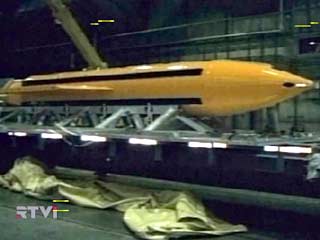 США провели испытание самой большой бомбы в арсенале обычных (неядерных) вооружений. Вес новой разработки Пентагона Massive Ordnance Air Blast - 9,5 тонн