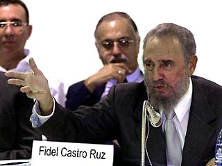 Кубинский лидер Фидель Кастро получил высокую награду монашеского ордена Католической Церкви