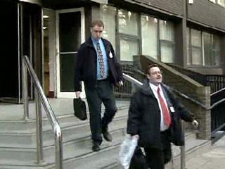 Служащий одной из британских государственных компаний через суд добился права ходить на работу без обязательного галстука