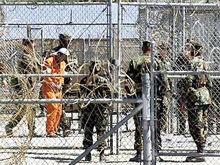 По его словам, допросы членов "Аль-Каиды", доставленных на американскую военную базу Гуантанамо, уже помогли предотвратить несколько крупных терактов