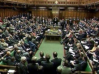 Британские парламентарии внесли поправку к проекту постановления правительства о войне в Ираке