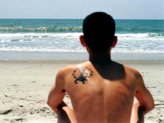 На престижном курорте в Гондурасе запрещено появляться людям с татуировками