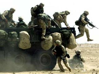 Части морской пехоты США пересекли границу с Ираком и пошли в наступление