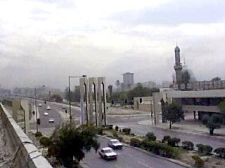 Корреспондент катарского телеканала Al-Jazeera сообщил в прямом эфире, что только что (около 9:20 мск) начался новый воздушный налет на Багдад
