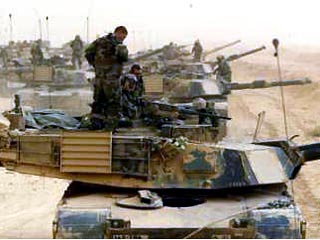 Американо-британские войска подошли в среду к городу Кербела и готовятся к броску на Багдад