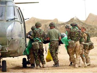 По крайней мере трое американских солдат погибли близ города Насирия на юге Ирака