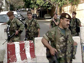 В Бейруте неизвестный преступник захватил заложников в отделении британского банка