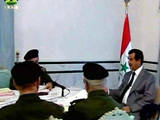 Президент Ирака Саддам Хусейн накануне вечером отстранил от должности командующего ПВО страны генерала Мушахима Сааб аль-Тикрити