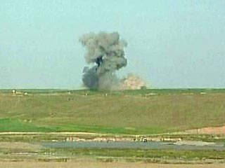 Американская авиация в ночь на понедельник нанесла три удара по ряду военных объектов на севере Ирака