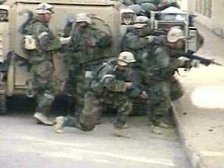 Третья пехотная дивизия США ведет упорные бои с частями иракской Республиканской гвардии на подступах к Багдаду