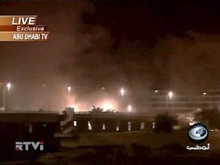 В среду рано утром в центре Багдаде раздались шесть мощных взрывов - союзники нанесли новый удар по президентскому комплексу в центре столицы
