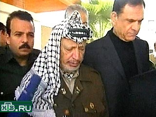 Глава Палестинской администрации Ясир Арафат прибыл в Каир на встречу с президентом Египта Хосни Мубараком