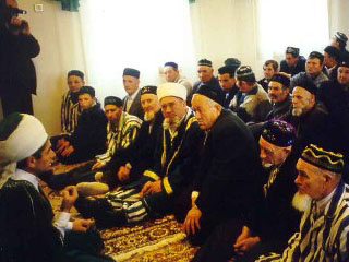 Татары в одной из мордовских мечетей