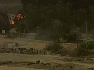 Иракцы атакуют дворец Саддама Хусейна, занятый американскими войсками