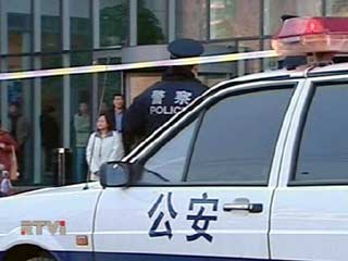 В восточно-китайской провинции Чжэцзян правоохранительные органы раскрыли убийство известного китайского миллиардера Чжоу Цзубао, совершенное 12 февраля 2003 года