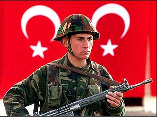После вступления курдских сил в стратегический нефтяной центр Киркук на севере Ирака Турция может направить свои войска в эту часть соседней страны