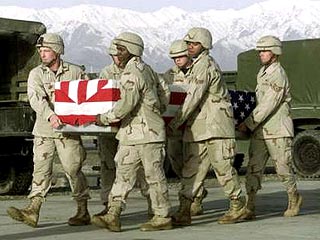 За четыре недели операции в Ираке коалиционные силы потеряли убитыми 156 человек. Среди них 125 американцев и 31 британец. Об этом в среду сообщило министерство обороны США