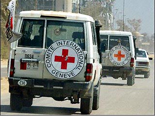 Группа медиков французского Красного Креста отправилась в пятницу в Багдад для определения потребностей населения в медицинской помощи и питьевой воде