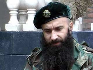 Террористу Шамилю Басаеву заочно предъявлено обвинение в организации теракта в здании правительства в Грозном