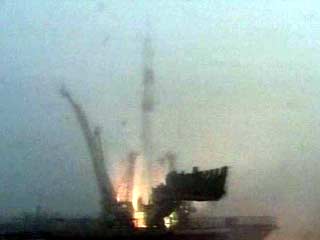 С космодрома Байконур в субботу в 07:53 мск с помощью ракеты-носителя среднего класса "Союз-ФГ" осуществлен запуск космического корабля "Союз ТМА-2"