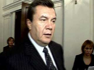 Премьер-министры Украины и России Виктор Янукович и Михаил Касьянов на встрече в Москве обсудили работу экспертов группы высокого уровня по созданию единого экономического пространства