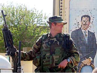 В Багдаде обнаружены документальные свидетельства возможного сотрудничества режима бывшего иракского лидера Саддама Хусейна с международной террористической организацией "Аль-Каида"
