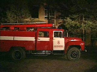 Семь частных домовладелений сгорели в ночь на субботу в Махачкале