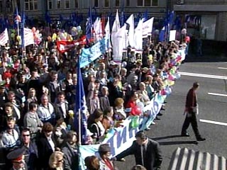 В Перми во время первомайской демонстрации скончался один из профсоюзных лидеров Прикамья - Владимир Жук